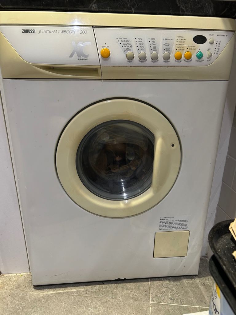 Zanussi wash/dryer