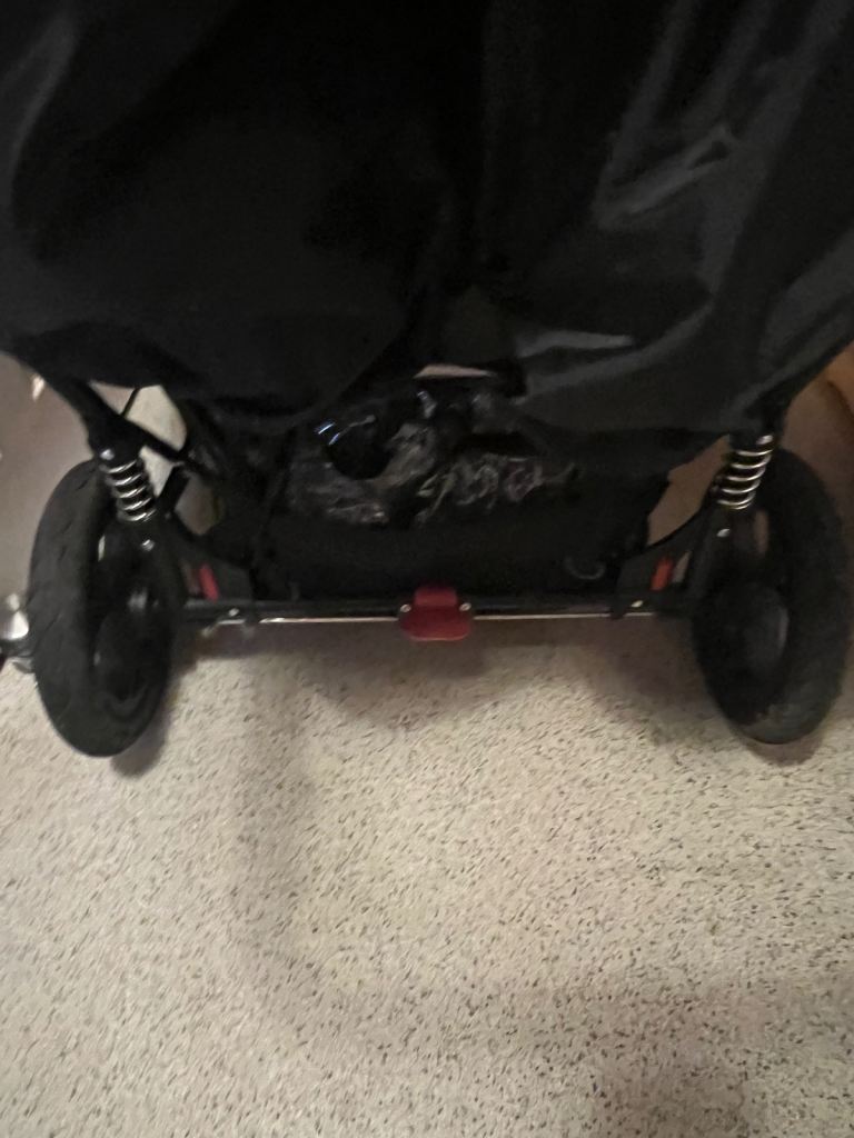 Outnabout nipper v5 in sycamore green happy to post 