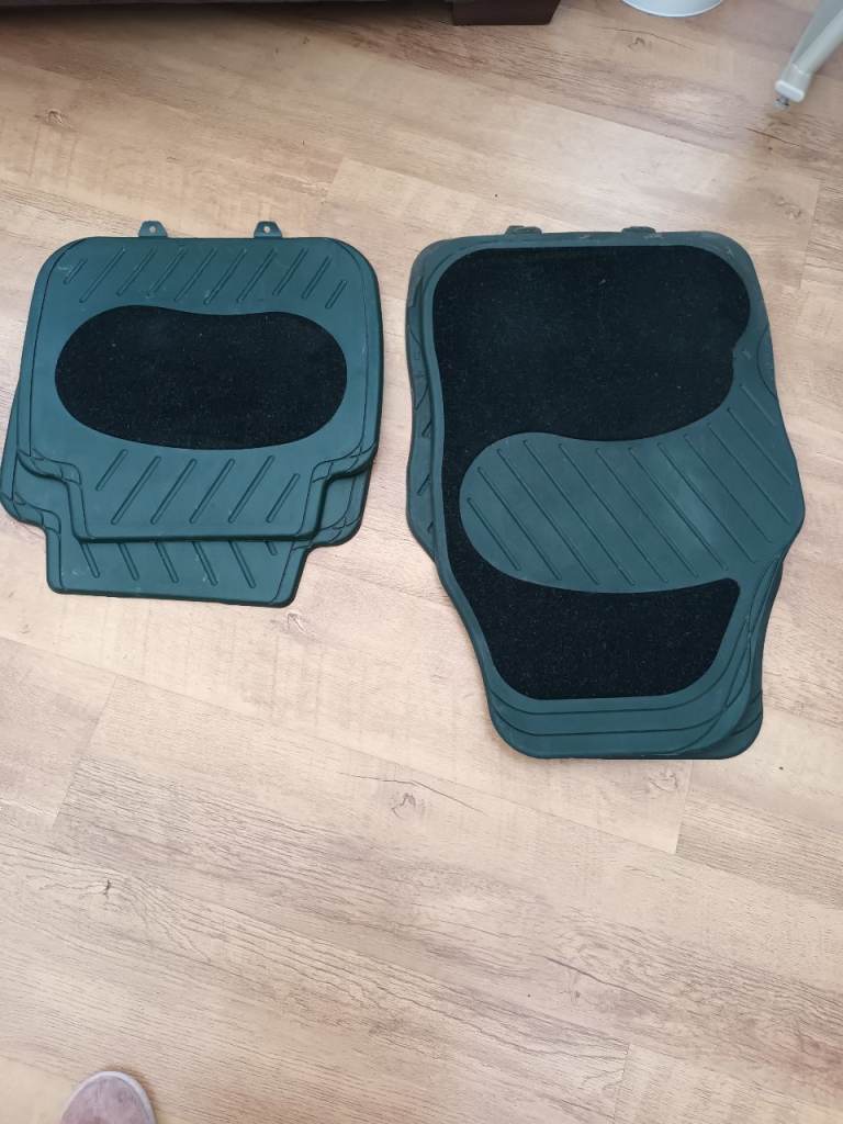 4 car mats