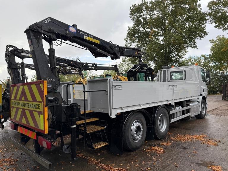 2014 DAF CF 330 DROPSIDE WITH HMF 1420 FOLD AWAY CRANE 