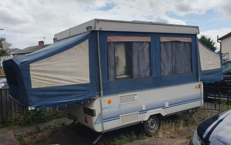 Folding Caravan / Trailer Tent – Blue & White, Fair Condition