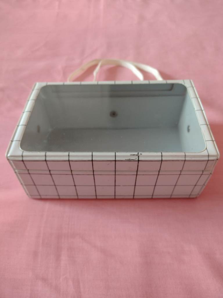 Portable Vintage Cassette Tape Shoulder Case in good & clean condition. See the photos & details!