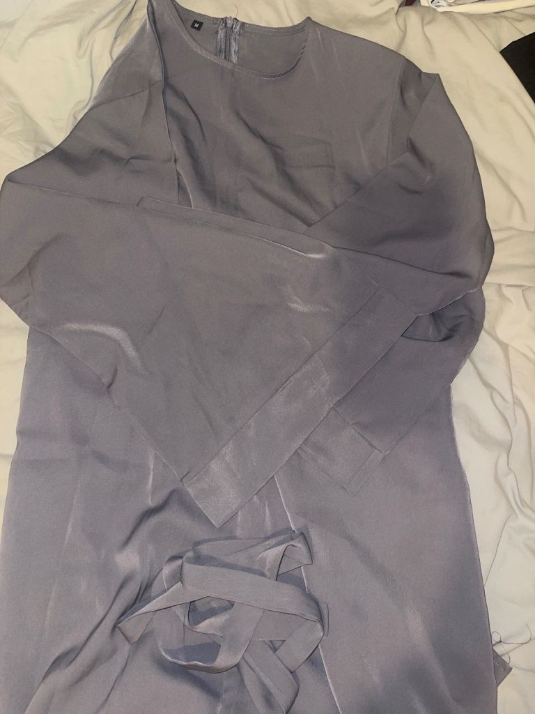 Grey Long-Sleeved/Dress – Good Condition
