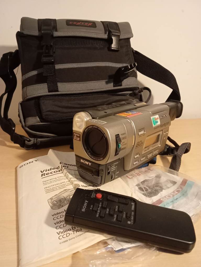 Sony Video Camera Recorder with Bag and Remote