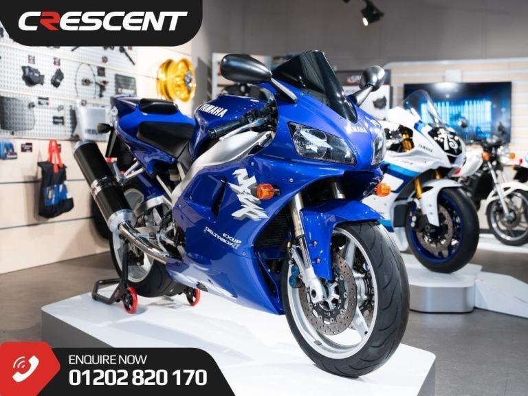 YAMAHA R1 1998 4XV MODEL - YAMAHA BLUE DPBMC - STUNNING AND ORIGINAL EXAMPLE