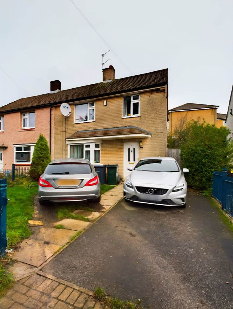 3 Bedroom house for rent in Bradford BD4 