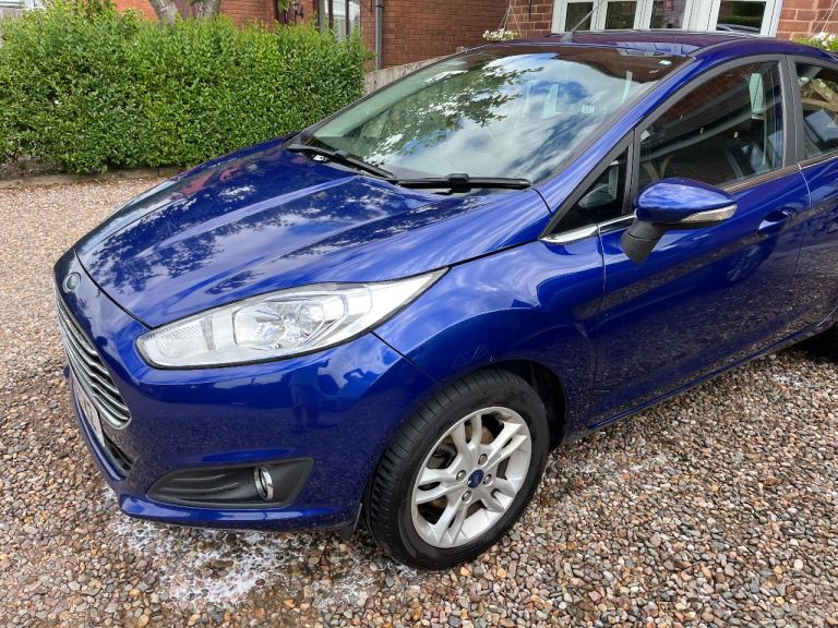 Ford Fiesta Zetec 2015 Automatic 5 door FSH New Cambelt