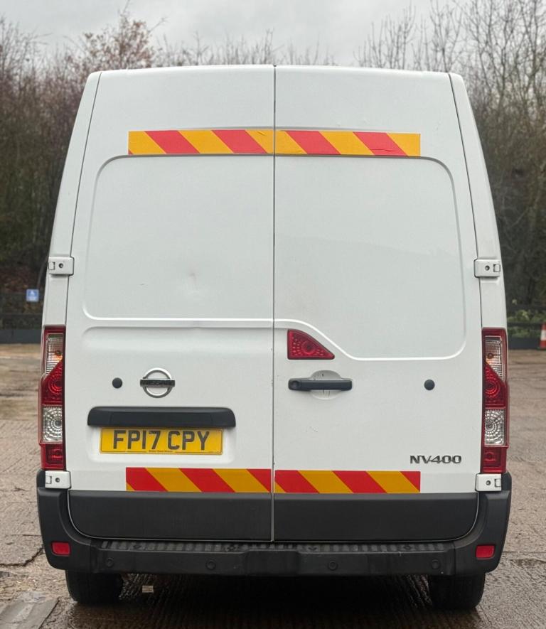 2017 Nissan NV400 2.3 dCi 33 SE FWD L2 H2 Euro 6 5dr Diesel