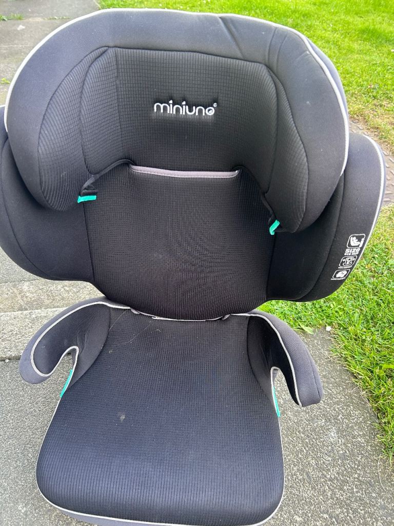 Miniuno Car Seat - Black, Good Condition