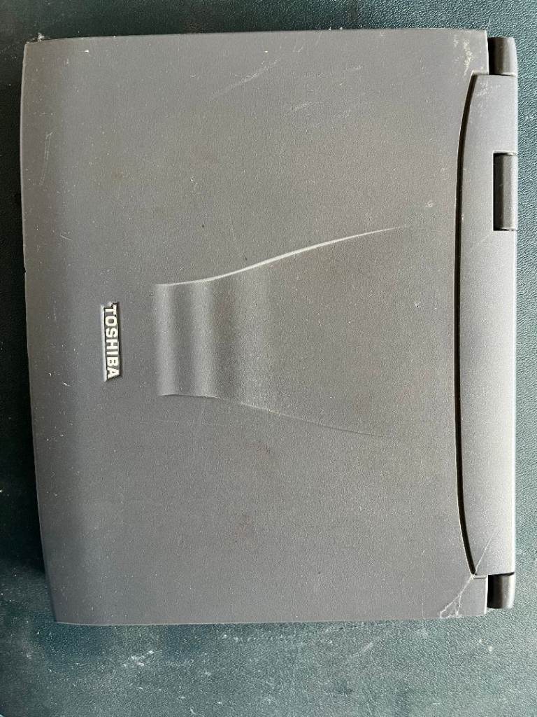 Toshiba Intel Celeron Laptop for spares-Clearance