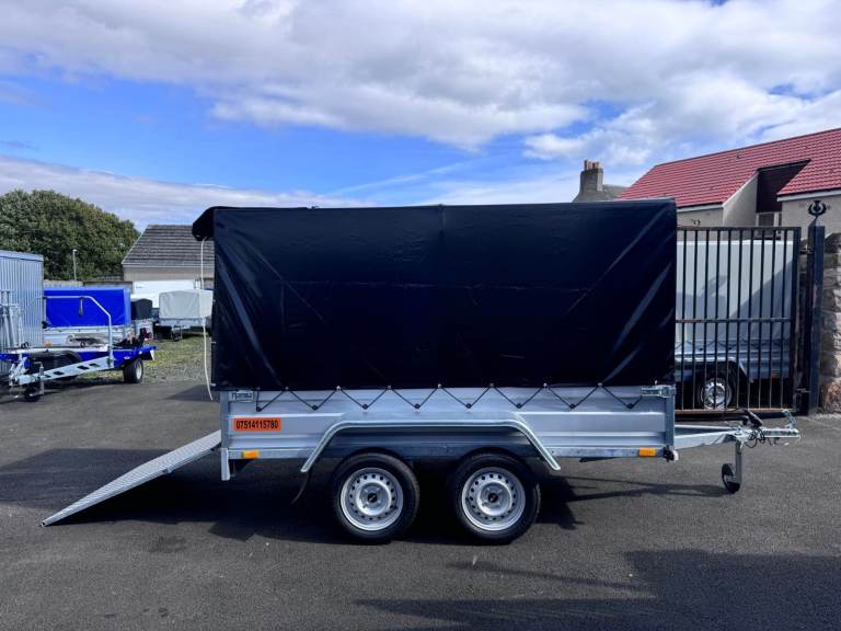 BRAND NEW 8,7ft x 4,2ft TWIN AXLE TRAILER WITH 150CM FRAME COVER AND RAMP 7500KG UN BARKED