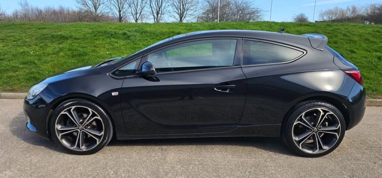 2014 Vauxhall Astra GTC LIMITED EDITION S/S Hatchback Petrol Manual