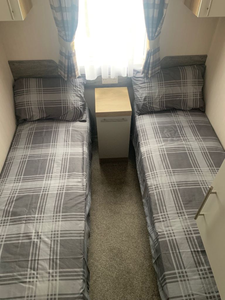 FOR SALE SWIFT BORDEAUX STATIC CARAVAN 40x12ft / x3 bedrooms 