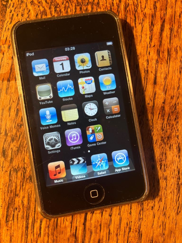 excellent condition ipod touch mode a1288 unlocked