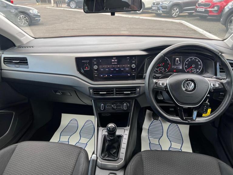 VOLKSWAGEN POLO 1.0 SE Euro 6 (s/s) 5dr 2018