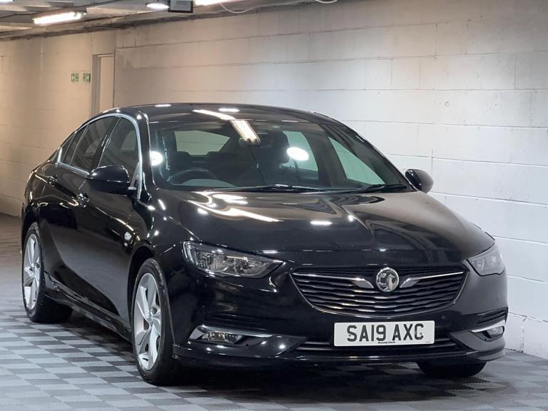 2019 Vauxhall Insignia 2.0 Turbo D SRi Vx-line Nav 5dr HATCHBACK DIESEL Manual