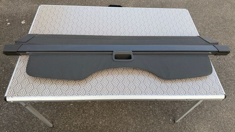 Ford Focus Estate 2005 rear parcel retractable blind 