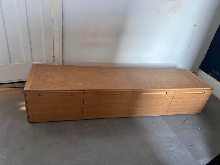 Tv stand/ sideboard 