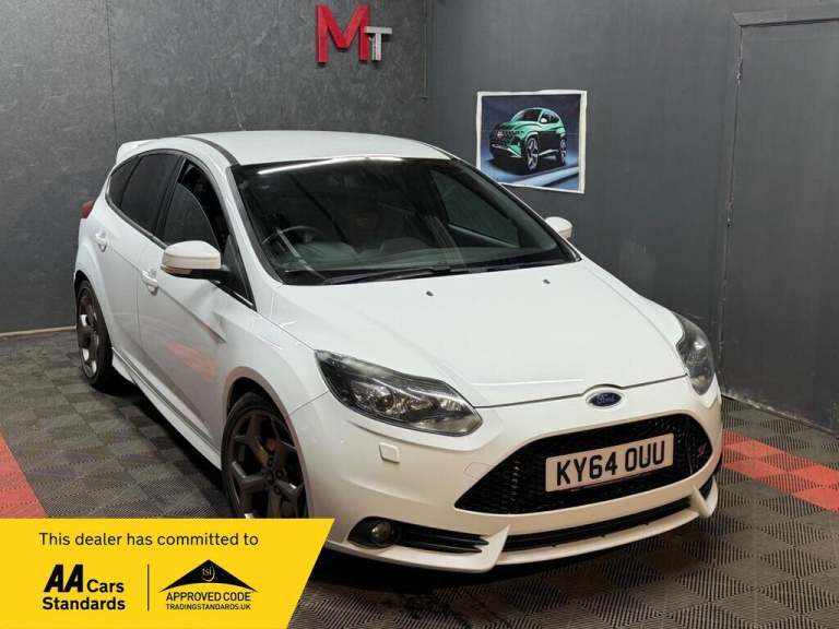 2014 Ford Focus 2.0T ST-3 5dr HATCHBACK PETROL Manual