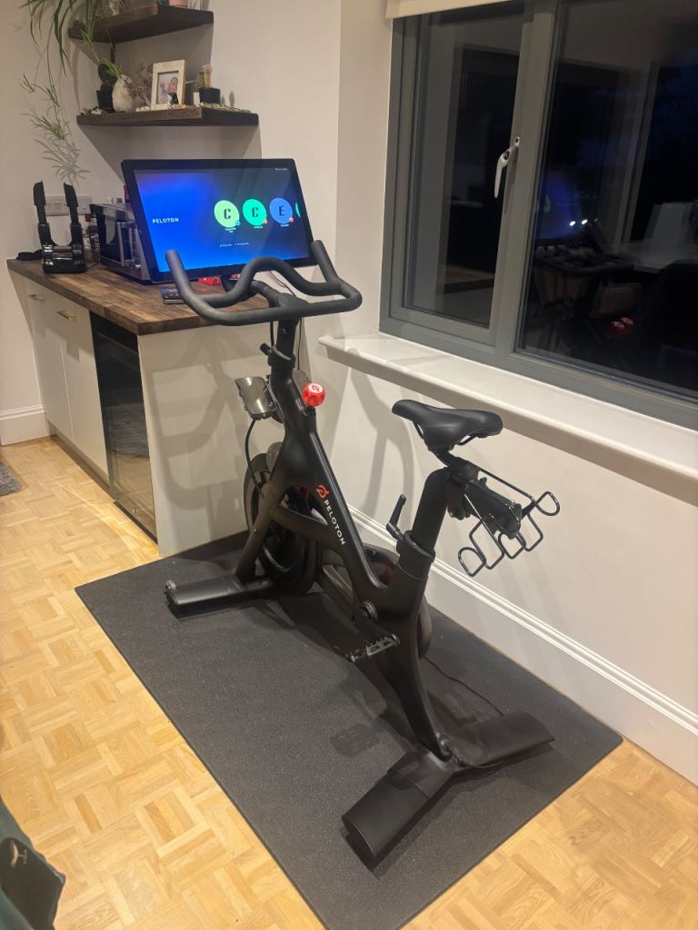 Peleton spin bike
