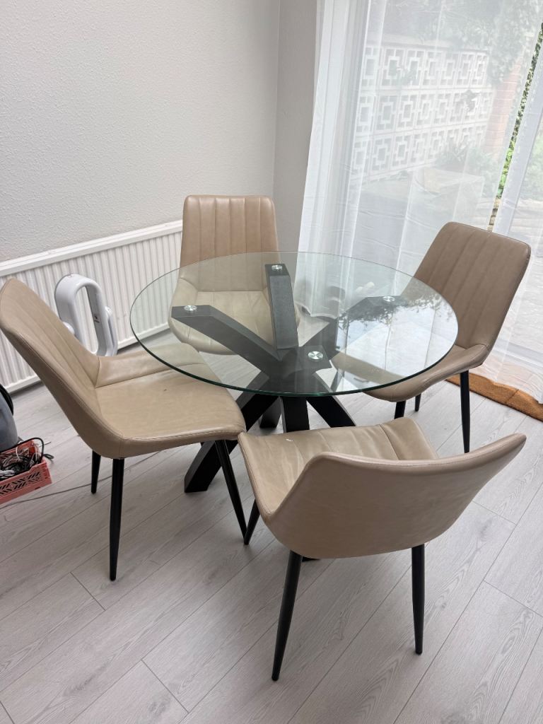 Modern glass round table - low price 