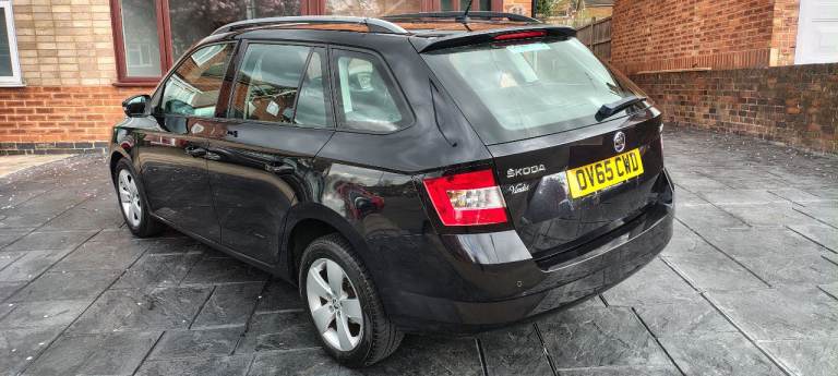 Skoda, FABIA, Estate, 2015, Manual, 1422 (cc), 5 doors