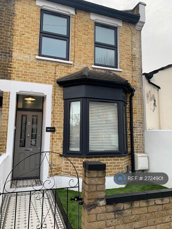 3 bedroom house in Neville Road, London, E7 (3 bed) (#2724901)