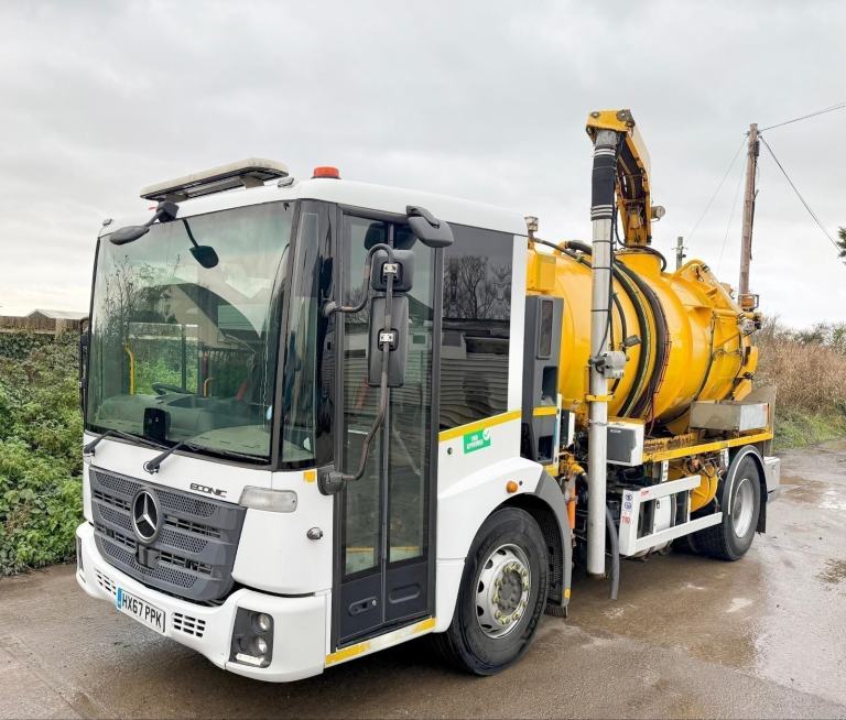 2018 MERCEDES ECONIC 1830 WHALE GULLEY SUCKER VACUUM TANKER TIPPER JETTER EURO-6