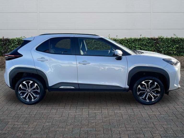 2023 Toyota Yaris Cross 1.5 Hybrid Design 5dr CVT HATCHBACK PETROL/ELECTRIC Automatic
