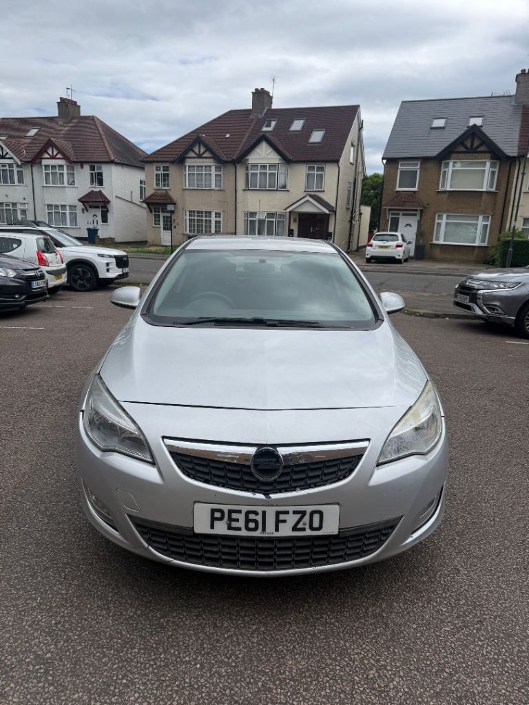 Vauxhall, ASTRA, Hatchback, 2011, Manual, 1398 (cc), 5 doors