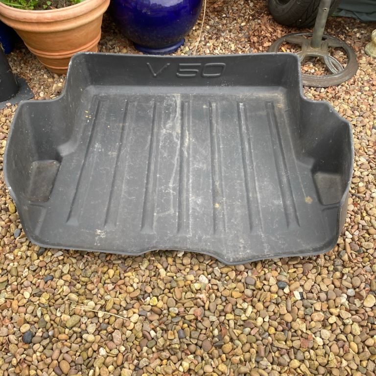 Volvo v50 boot liner