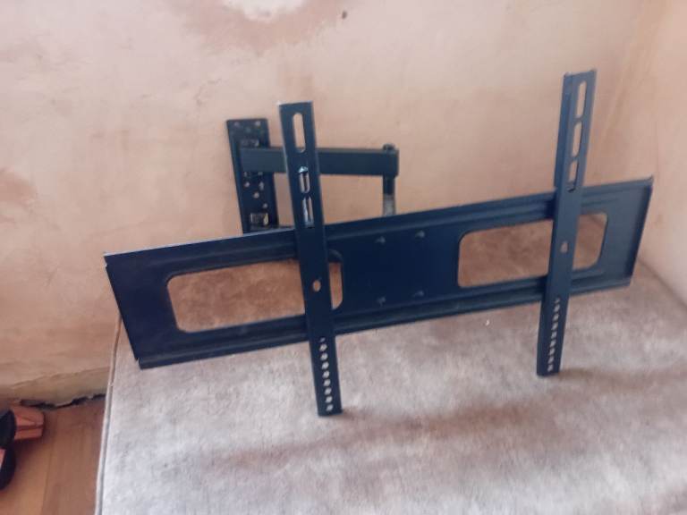 Tv wall mout for big tvs £10