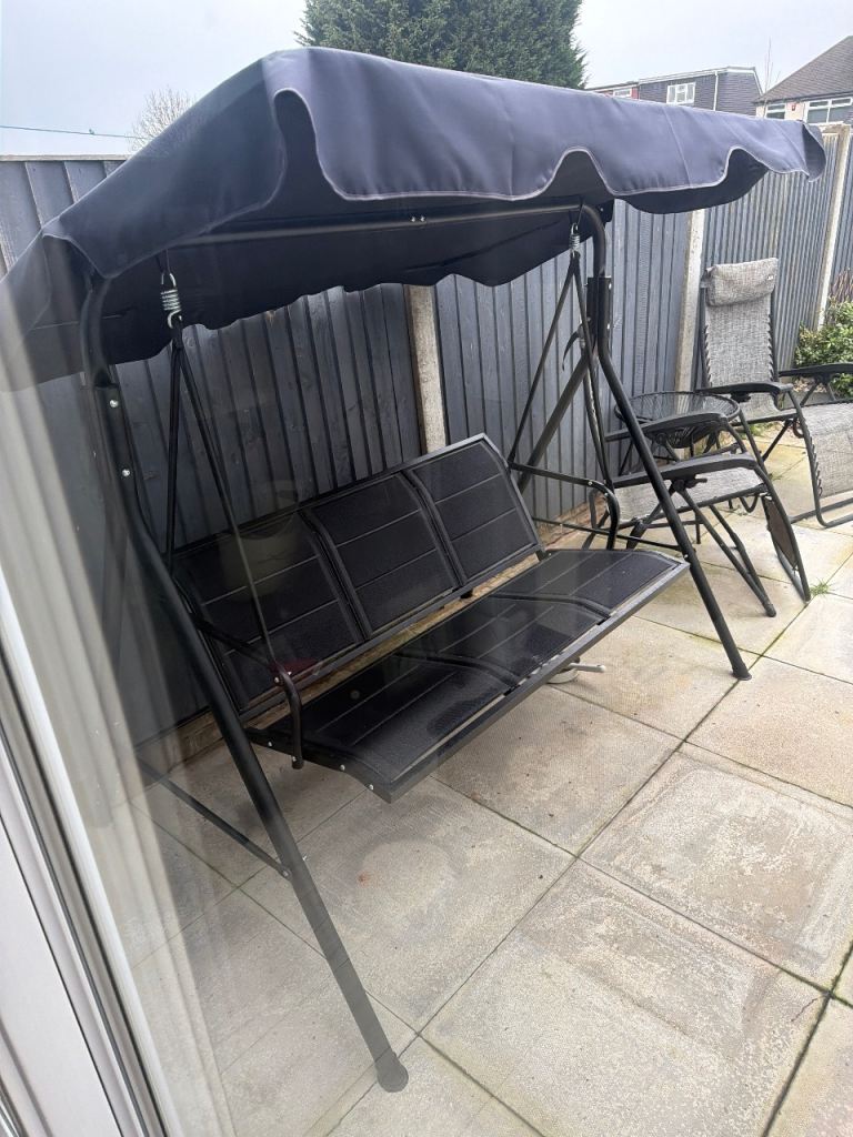 Swing chair