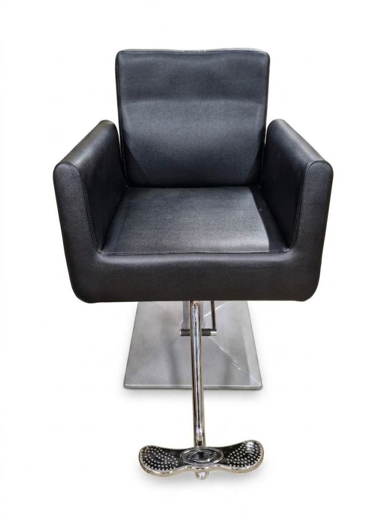 Barber Salon Styling Chair Hydraulic Hairdresser Chair Black Chrome Base