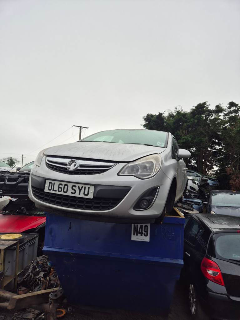 2011 VAUXHALL CORSA 1.2 PETROL BREAKING FOR PARTS