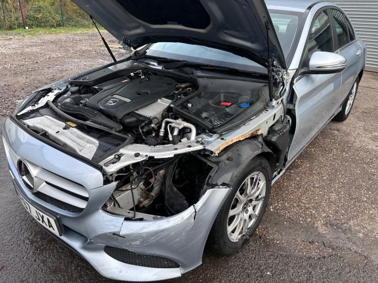 2018 67 REG MERCEDES C CLASS C200 2.0 PETROL DAMAGED REPAIRABLE SALVAGE