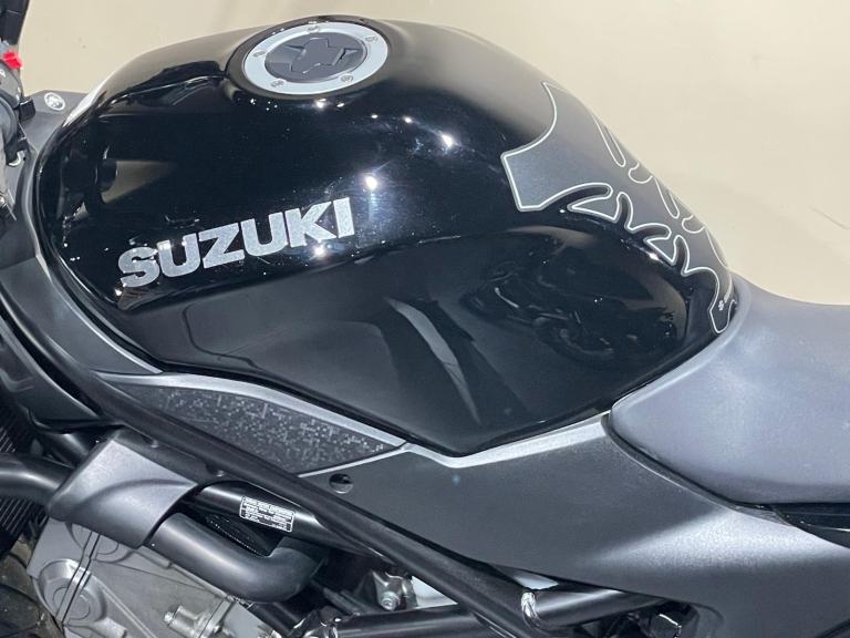 Suzuki SV650 SV 650 SV650A 2020 in Black 