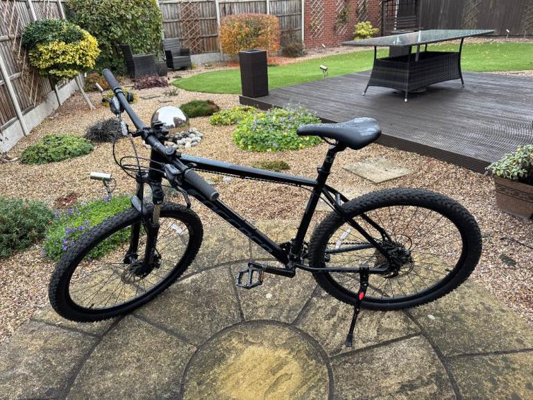 Carrera Vengeance MTB, Black 20” frame, 27.5” Wheels