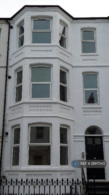 1 bedroom flat in Paget Road, Great Yarmouth, NR30 (1 bed) (#2897043)