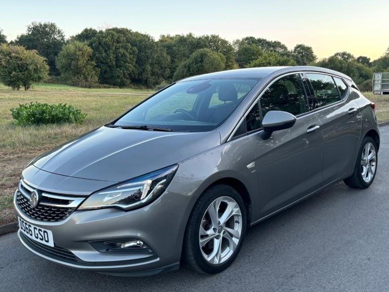 2016 Vauxhall Astra 1.6 CDTi 16V 136 SRi 5dr HATCHBACK Diesel Manual