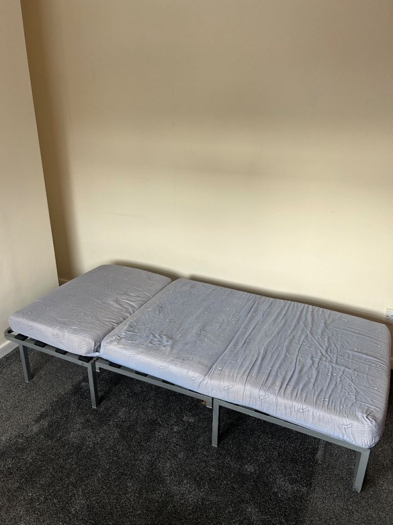 Folding single bed with mattress 