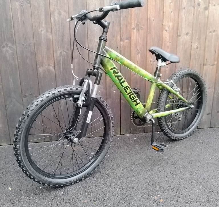 A fully reconditioned kids Raleigh mountain bike 20" wheels 