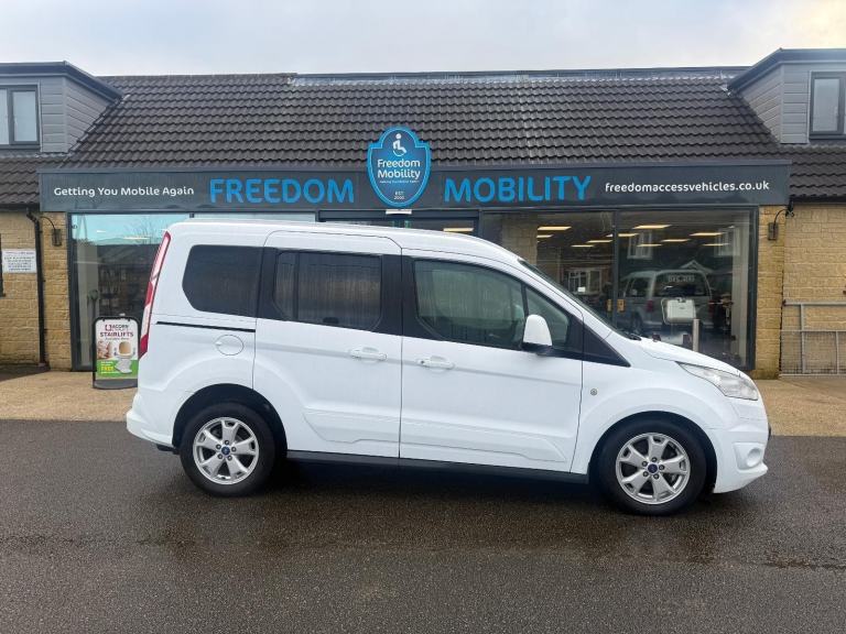 2015 Ford Tourneo (1.5L Diesel Automatic) – Wheelchair Accessible Vehicle / WAV