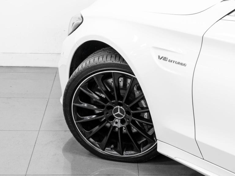 2015 Mercedes-Benz C Class 4.0 C63 V8 BiTurbo AMG (Premium) SpdS MCT Euro 6 (s/s) 4dr SALOON Petr...