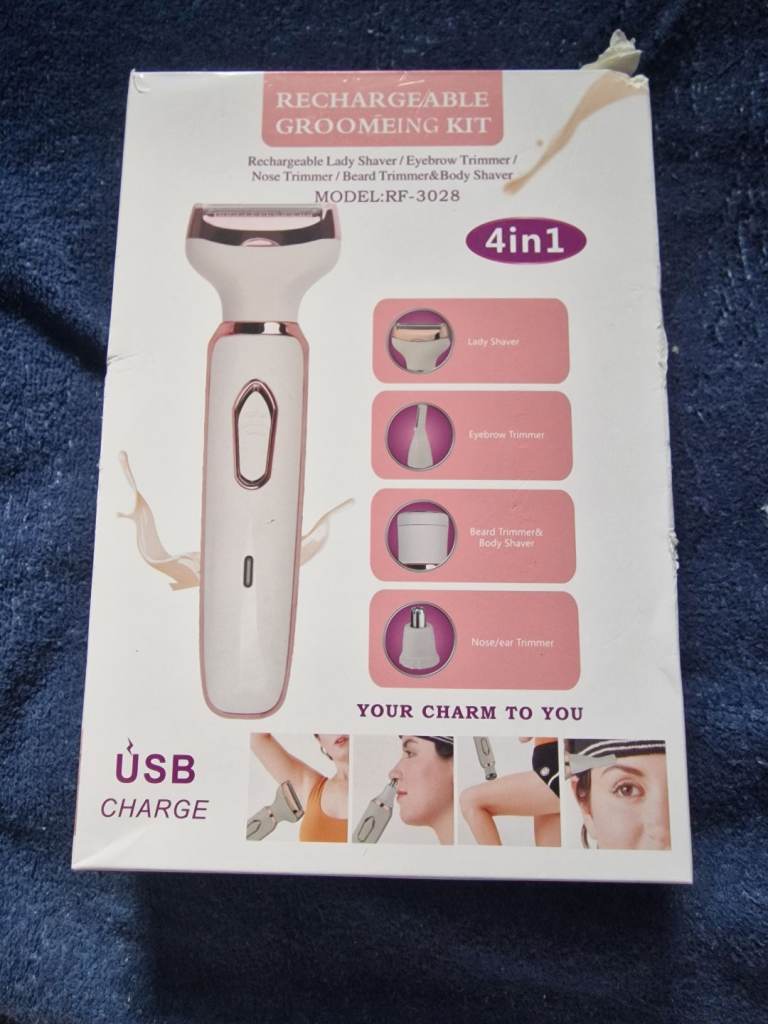 Rechargeable groomeing kit womans shaver