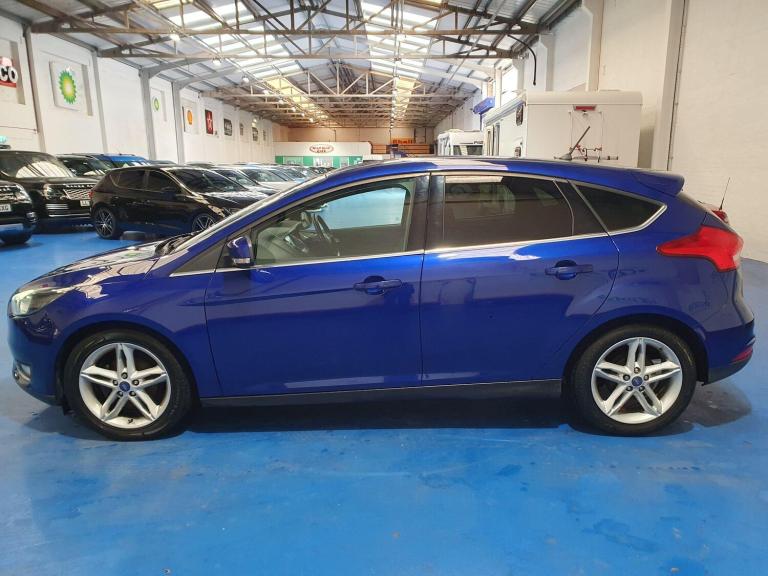 2017 Ford Focus 1.0 EcoBoost 125 Titanium 5dr HATCHBACK PETROL Manual