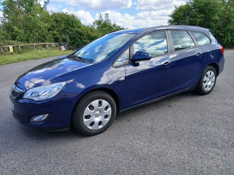 Vauxhall, ASTRA, Estate, 2012, Manual, 1598 (cc), 5 doors