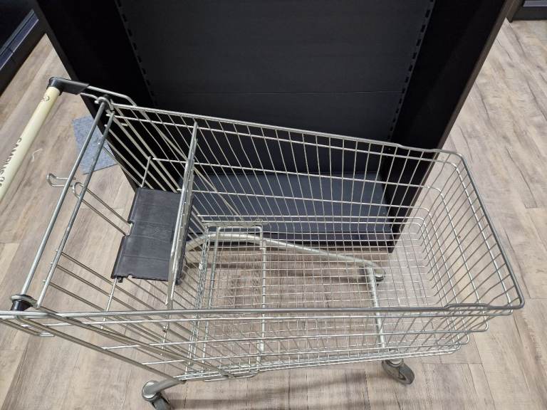13 x Metal Shopping Trolley