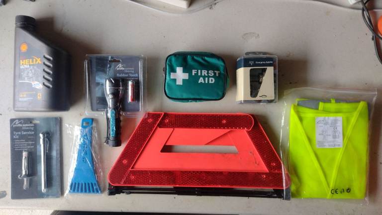 Car emergency kit