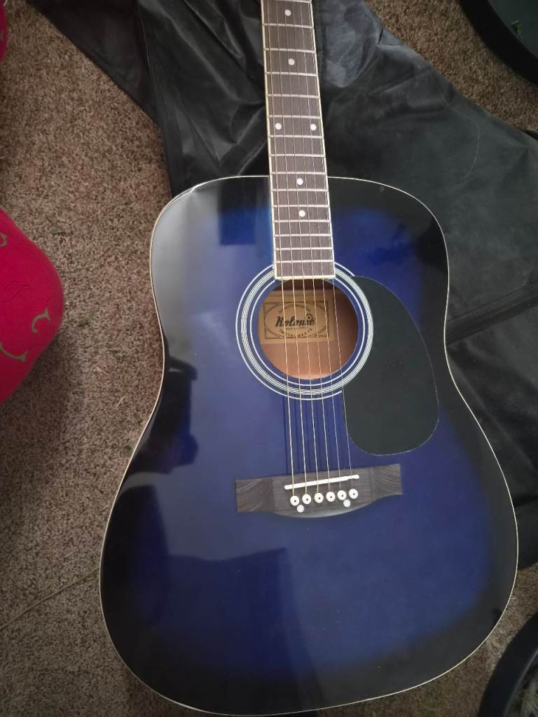 Acustic guitar 
